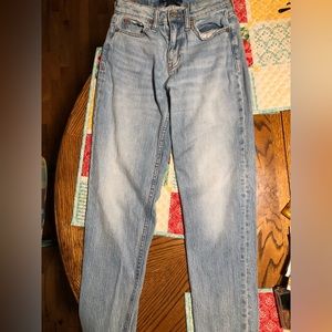 super cute aero jeans!!